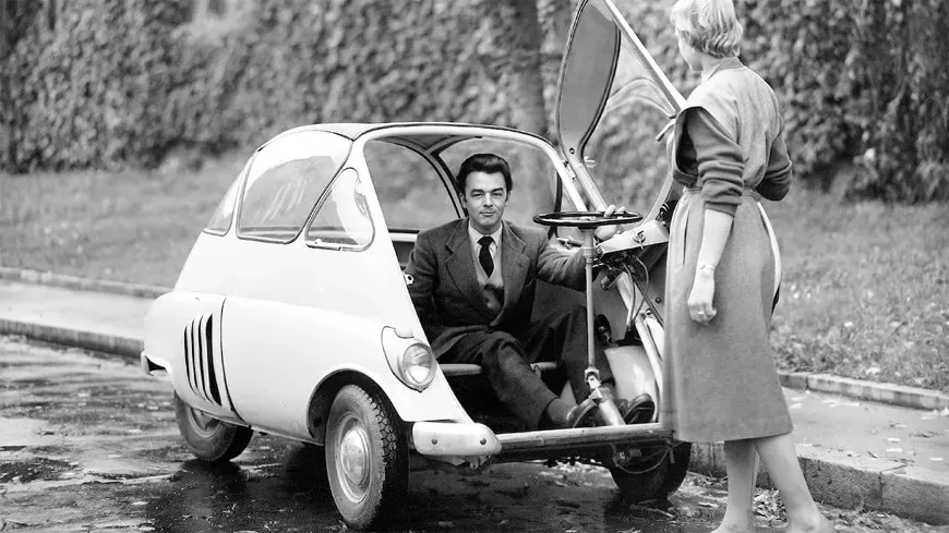 Iso-Rivolta-Isetta-microcar-1953-4.jpg.webp