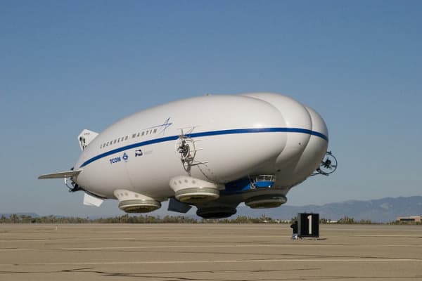 103770571-Lockheed_martin_airship.600x400.jpg